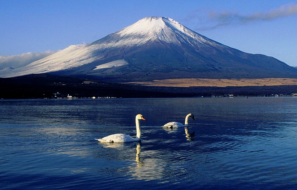 15 Best Places to Visit in April 2025: Your Ultimate Spring Travel Guide — eSIM KH travel guide